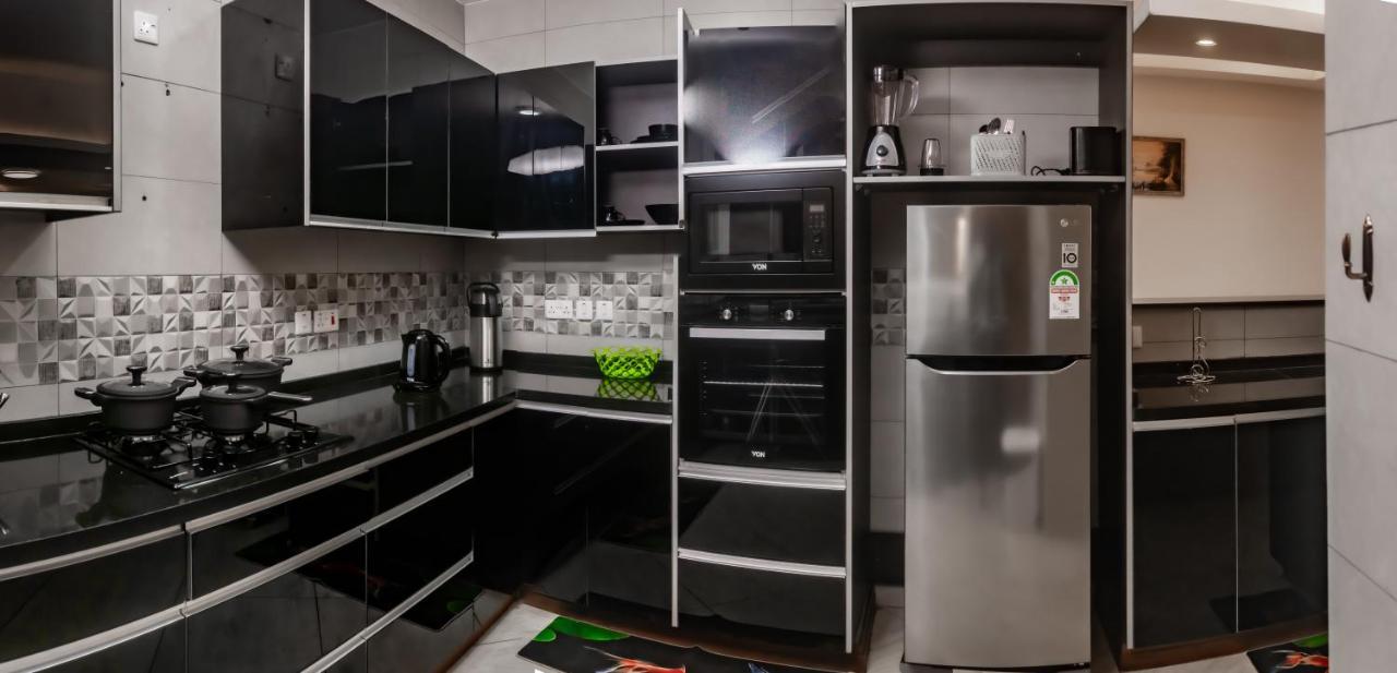 The Zanakri Homes Oceanfront Apartment